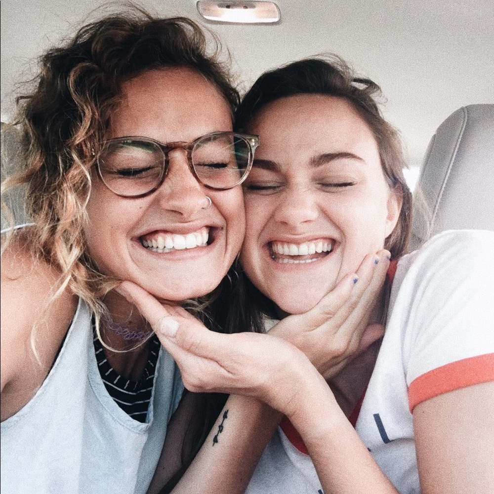 Meet your Posher, Naomi